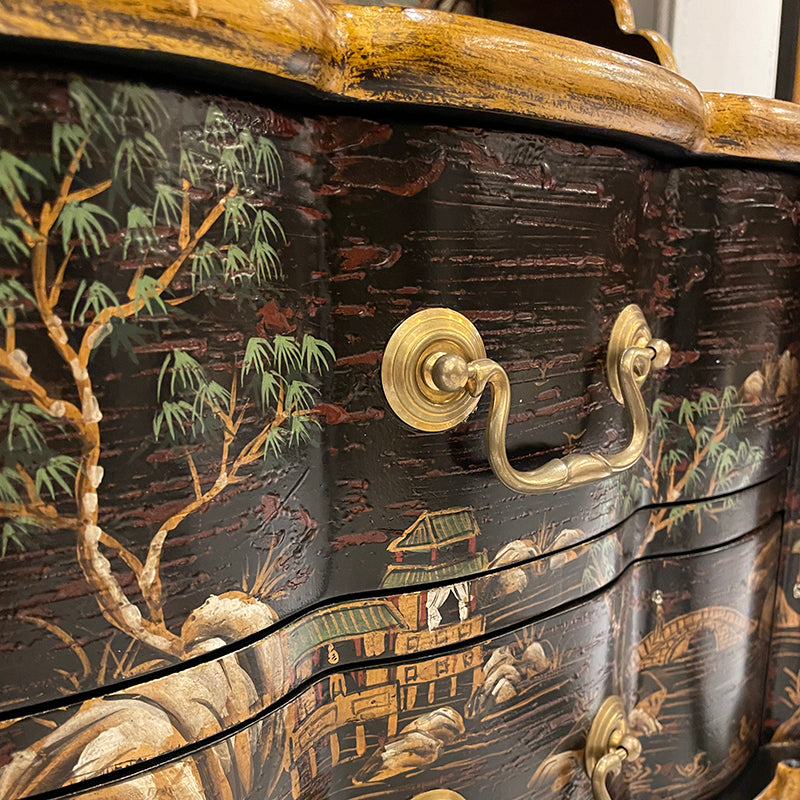 French-Style Decorative Display Shelf with Artistic Hand-Painted Finish