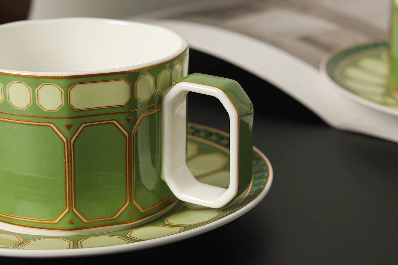 Swan-Inspired European Light Luxury Bone China Tea & Coffee Set with Gold Trim