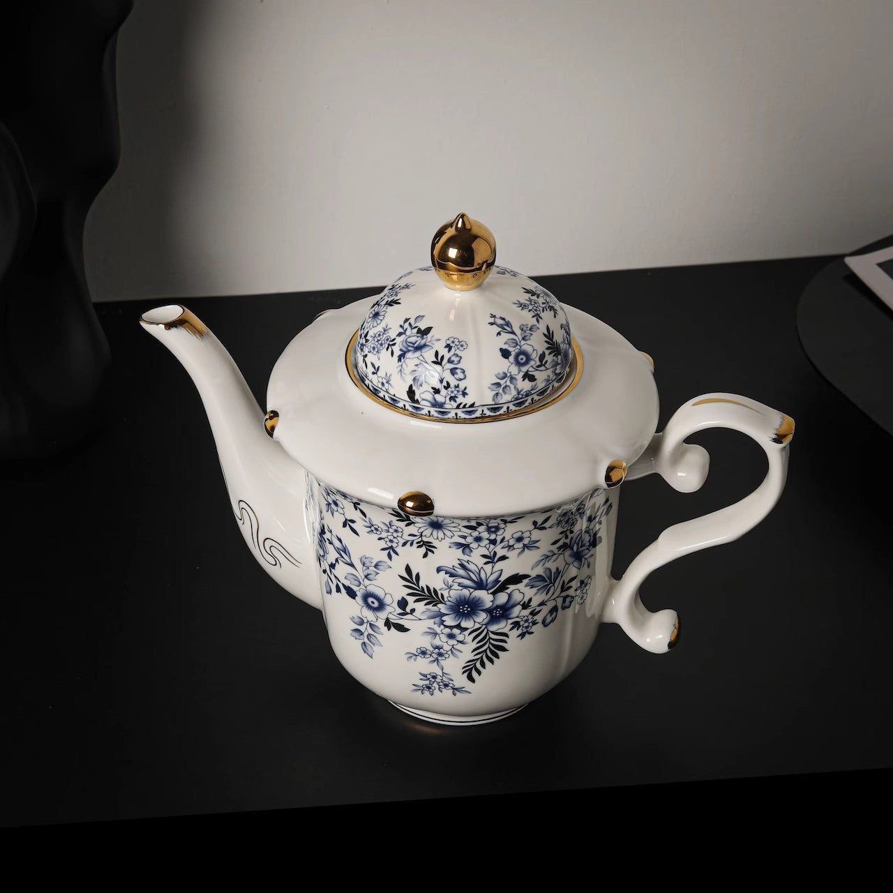 European-Style Blue and White Ceramic Coffee Cup Set with Vintage Floral and Gold Trim