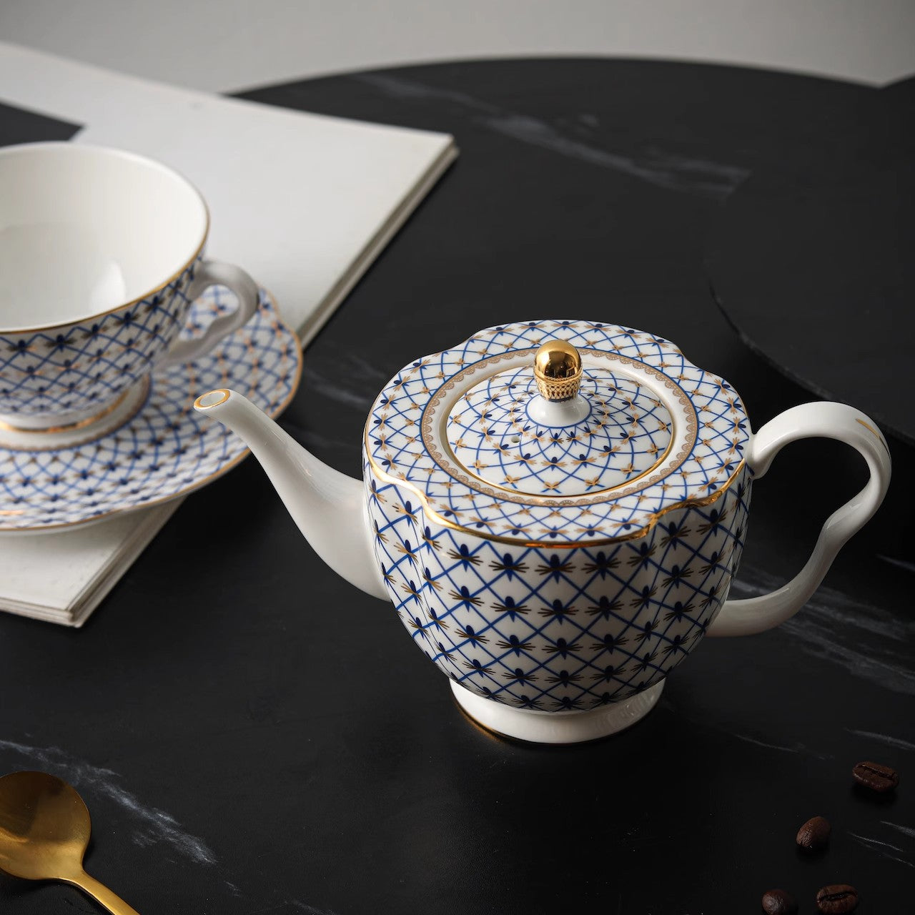 Blue Grid European Light Luxury Bone China Coffee Cup Set with Gold Trim