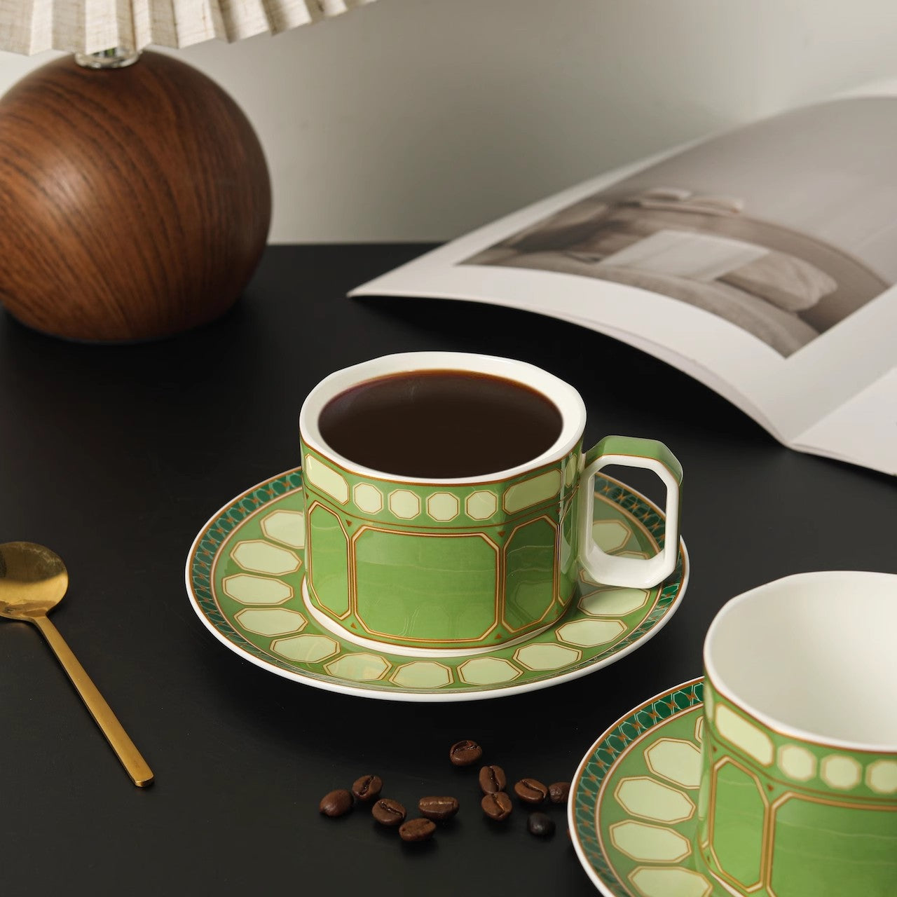 Swan-Inspired European Light Luxury Bone China Tea & Coffee Set with Gold Trim