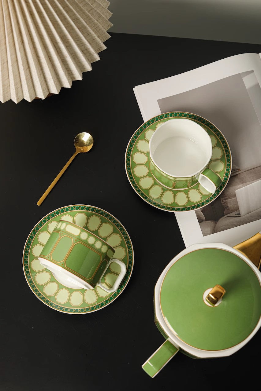 Swan-Inspired European Light Luxury Bone China Tea & Coffee Set with Gold Trim