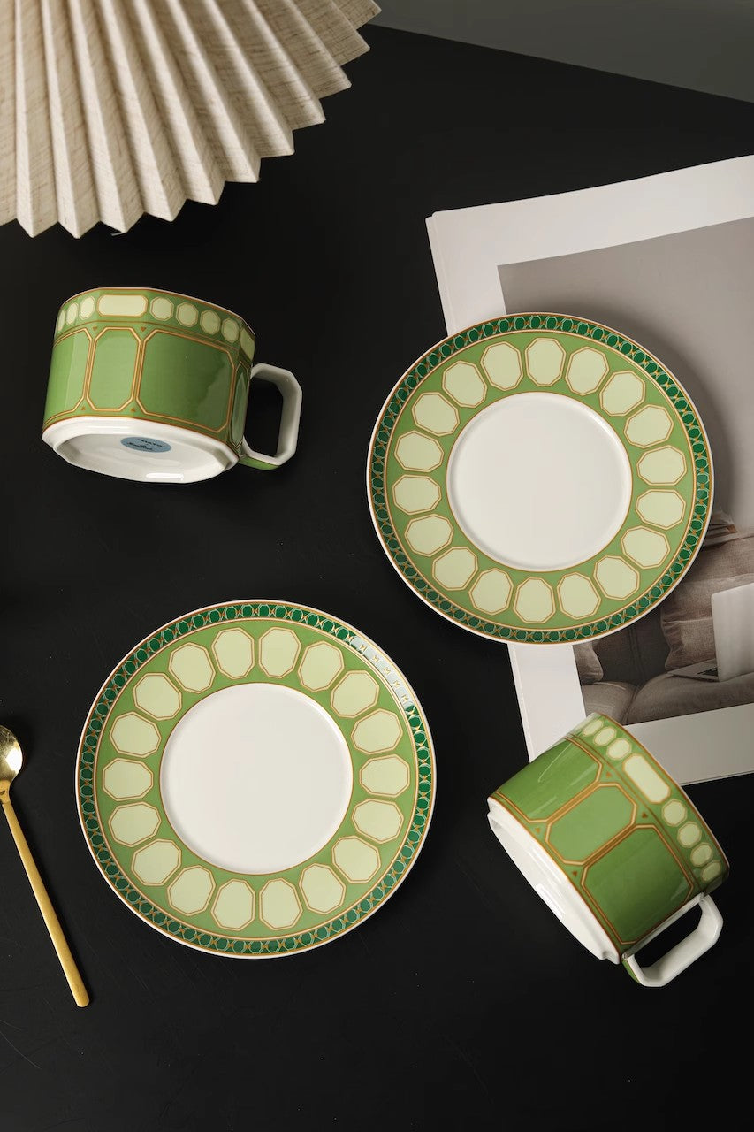 Swan-Inspired European Light Luxury Bone China Tea & Coffee Set with Gold Trim